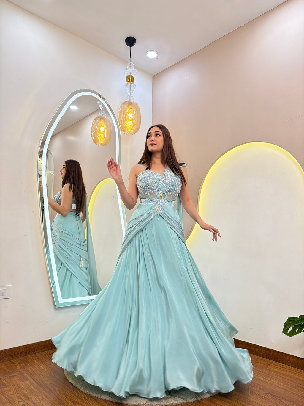 D710  CROP TOP SKIRT