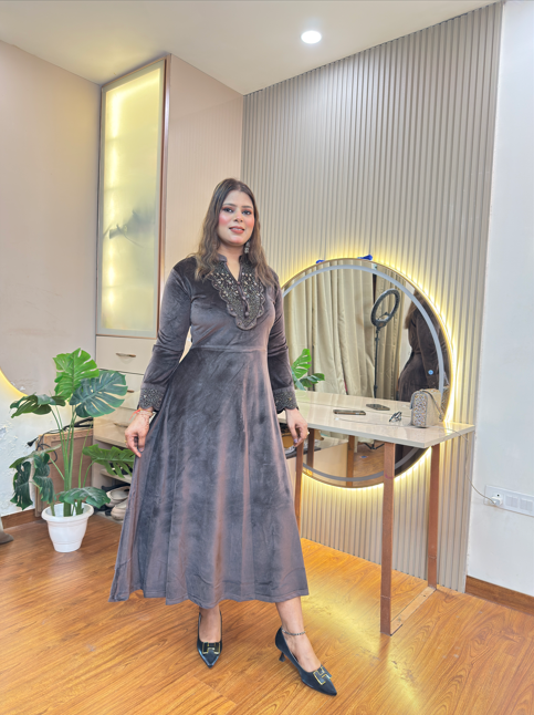 AW620 WOOLEN DRESS