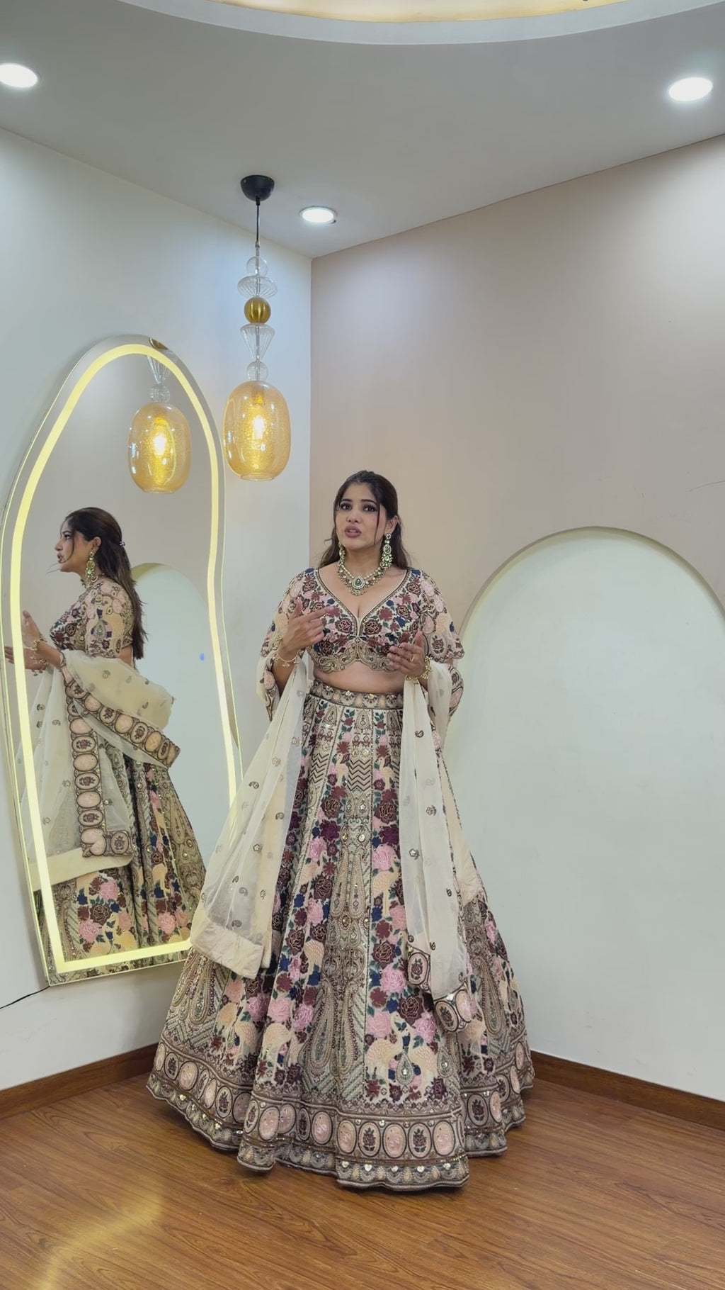 D722 LEHENGA CHOLI